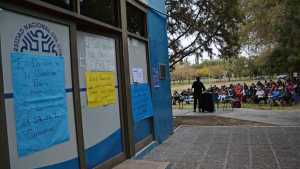 Ataque virtual con mensajes sexistas de libertarios a docentes en la Universidad del Comahue