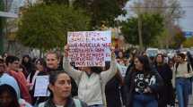Imagen de Paro universitario en Roca: con clases abiertas, abrazo simbólico y marcha, defienden la educación pública