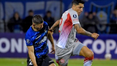 Enzo Pérez fue titular en el debut de Estudiantes en la Copa Libertadores.