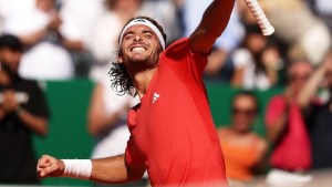 Stefanos Tsitsipas venció a Casper Ruud y se consagró tricampeón de Montecarlo