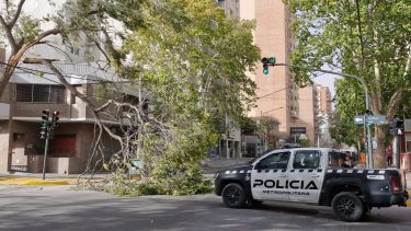 El viento se siente con fuerza en Neuquén y Añelo. Crédito Jaqui Herrera