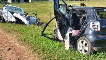 Fatal accidente en Entre Ríos: un joven de 16 años chocó y murieron un padre y su hijo