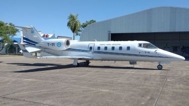 Milei viajará a Bariloche en  un Learjet adquirido en 2019. Foto: Gentileza Twitter @manujove