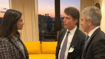 Imagen de Caputo en Washington: reuniones con el FMI en medio de rumores de negociaciones para salir del cepo
