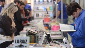 Agenda de actividades de la Feria del Libro 2024: cuáles son las principales actividades de hoy miércoles 1° de mayo