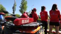 Imagen de Guardavidas salvó a una pareja de adultos mayores atrapada por las olas en Las Grutas: qué pasó