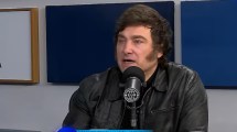 Imagen de Milei admitió que no le alcanza la plata: «¿Y vos te crees que podemos vivir con lo que estamos ganando? No» 