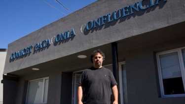 Jorge Pedregosa de Vinculación Tecnológica del CCT Confluencia organiza el festival "Elijo Crecer" en Neuquén. Foto: Matías Subat