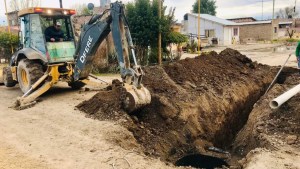 Freno para millonarias obras de saneamiento en Río Negro: el gobierno provincial culpa a Milei