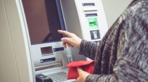 Imagen de Pensiones No Contributivas (PNC) de ANSES: Cómo afecta el pago en dos tramos en abril 2024