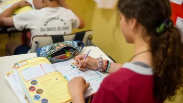 Los vouchers educativos comenzarán a percibirse en breve.-