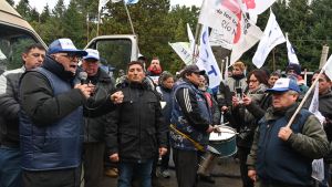 La protesta contra Milei incluyó un mensaje por elevación a la CGT nacional