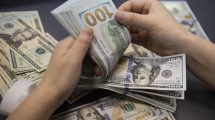 Imagen de El dólar blue subió 30 pesos en medio del ruido político y la incertidumbre: a cuánto cerraron los financieros