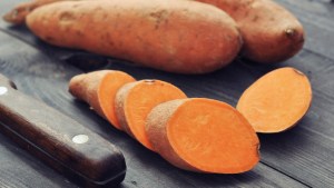 Los increíbles beneficios del &#8216;sustituto&#8217; de la papa: rico en potasio, vitaminas y minerales