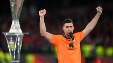 El arquero argentino se consagró campeón con Atalanta de la Europa League. 