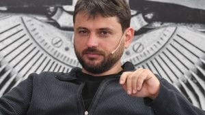 A Juan Grabois le sacaron licencia de conducir en Choele Choel porque estaba vencida: «la frustración de cualquiera»