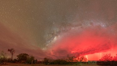 Aurora austral retratada por Gerardo Ferrarino en un campo cerca de Valcheta. @g.ferra
