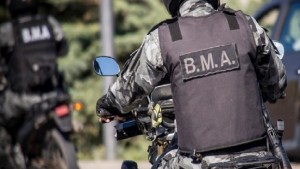 Le robaron la moto a un policía en Viedma, parte de la Brigada Motorizada de Apoyo