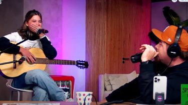 Quién es Olivia, la joven de Neuquén que cantó en Olga: con quiénes se presenta en el "Spinetta Day" (Foto: captura)