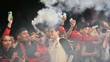Los hinchas le pusieron color a la previa al cruce entre River y Nacional.
