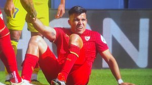 Atento Scaloni: se lesionó el Huevo Acuña a un mes de la Copa América