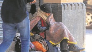 Evitemos el desperdicio de abrigo y alimentos  con una red solidaria