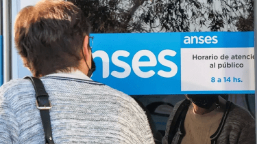 Jubilados y pensionados de Anses cobrarán el medio aguinaldo perteneciente al primer semestre del 2024. 
