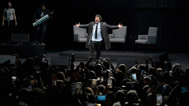 Panic show. El histrionismo de Milei, divorciado de la agenda real de la gestión.
