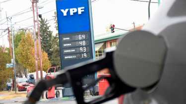 El combustible va a aumentar en Neuquén por la Tasa Vial. Foto Matías Subat