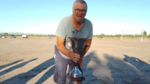 Imagen de Murió un jugador en un torneo de fútbol de veteranos en Viedma