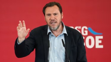 El ministro de Transporte español, Oscar Puente, generó un cruce diplomático que tuvo su onda expansiva y sacudió la política española. Foto Gentileza