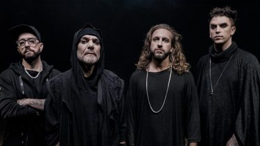 Teri, Corvex, Farelli y Benavides. “Hay muchas cosas nuevas que van a apareciendo, mientras la banda crece y va componiendo cada vez más”, dice Corvex..  