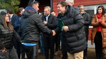 Imagen de La provincia entregó en Bariloche otras 22 casas de un plan esperado por más de 10 años