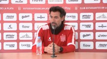 Imagen de Eduardo Domínguez se refirió a la situación de Tiago Palacios: «Tuvo la valentía de…»
