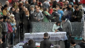 Emotiva despedida a Nora Cortiñas en la Casa de la Memoria y la Vida, en Castelar