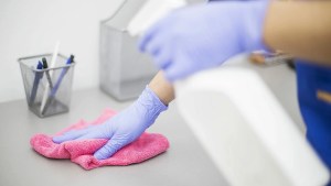 Empleadas domésticas: ¿tengo que presentar currículum si busco trabajo?