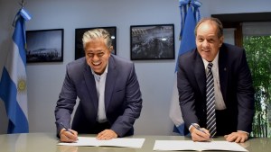 Becas en Neuquén: Figueroa sumó a Pluspetrol para financiar el plan