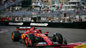 Lecrerc cortó la racha de Verstappen y logró la pole como local en Mónaco