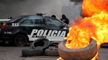 El conflicto en Misiones empezó con los policías y luego se extendió. 