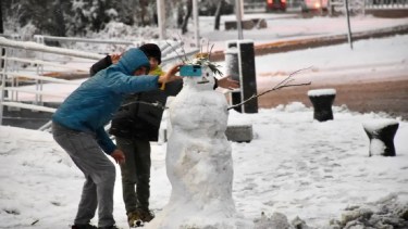 La última vez que nevó en Neuquén y Río Negro fue en el invierno de 2022. Foto: archivo.-
