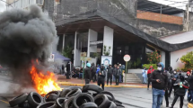 Imagen de Misiones al borde del estallido social: se cumplen ocho días de acampe policial, docente y de salud, cómo sigue la protesta