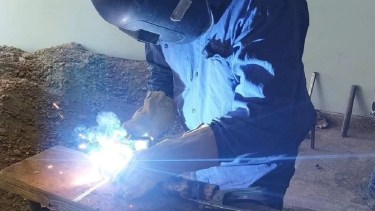 Cursos de variados oficios suman alternativas laborales a vecinos de Allen y Fernández Oro
