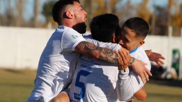 Atlético Regina eliminó a Fernández Oro y enfrentará a Círculo Italiano en semifinales. (Foto: Facebook Atlético Regina)