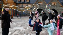 Imagen de Los feriados repuntaron la temporada baja en Bariloche