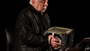 Con el bandoneón de Daniel Binelli comenzó el 22° Festival Internacional de Percusión en Roca
