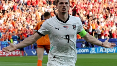 Marcel Sabitzer anotó el tercero en el triunfo de Austria.