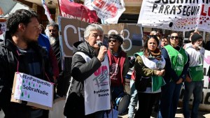 El 66% del salario docente se paga “en negro”, denunció Unter Bariloche