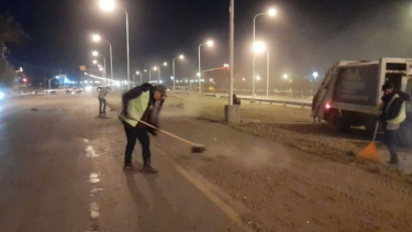 Se realizarán desmalezamiento, limpieza de garitas, barrido de la arteria, entre otras cosas. Foto: Prensa municipalidad de neuquen.