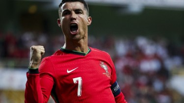 Cristiano Ronaldo marcó un doblete en la goleada de Portugal ante Irlanda.