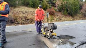 Antes del invierno, acondicionan la Ruta 40 entre  Bariloche y El Bolsón
